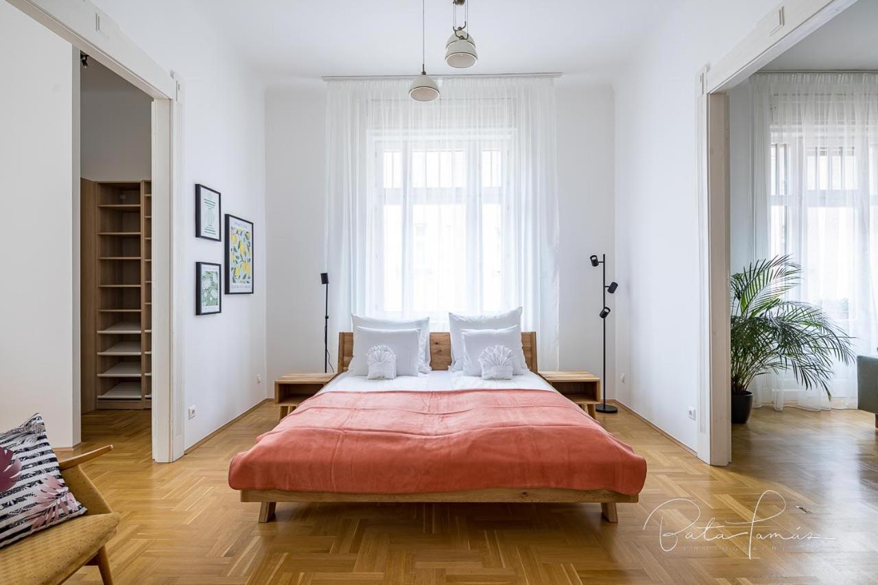 Captain Buda Apartment Budapest Exteriör bild